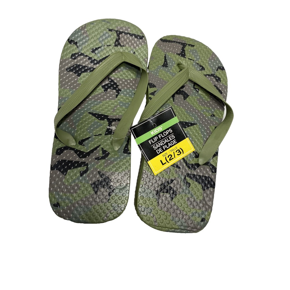 NEW boys green camo flip flops sandals size large 2 - 3